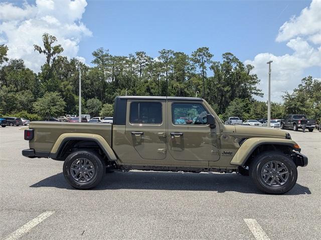 new 2025 Jeep Gladiator car, priced at $48,905