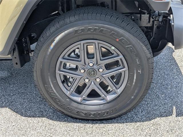 new 2025 Jeep Gladiator car, priced at $48,905
