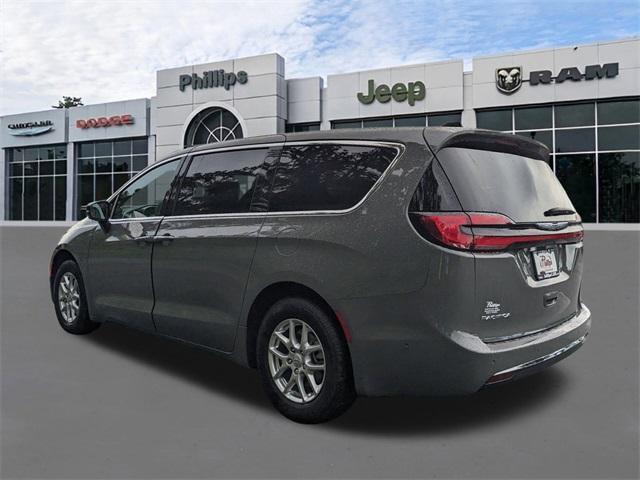 new 2025 Chrysler Pacifica car, priced at $46,220