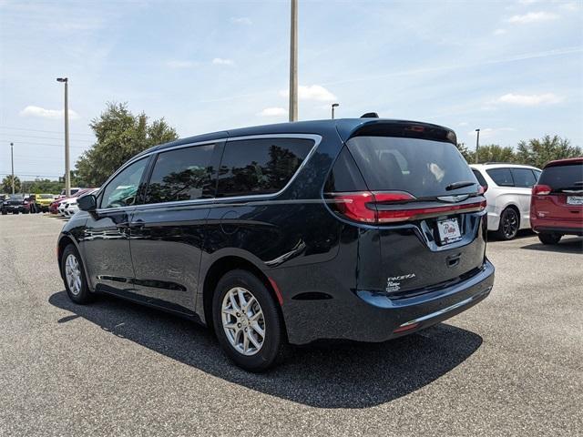 new 2025 Chrysler Pacifica car, priced at $46,220