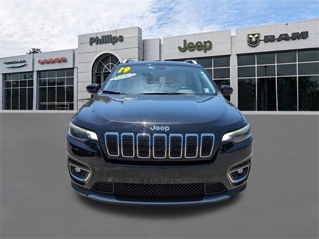 used 2019 Jeep Cherokee car, priced at $16,774