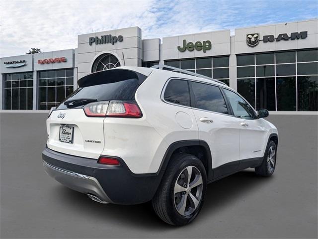 used 2020 Jeep Cherokee car, priced at $23,644