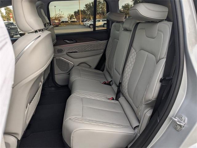 used 2022 Jeep Grand Cherokee car, priced at $39,999