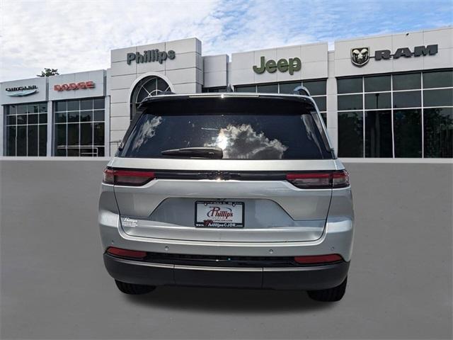 new 2025 Jeep Grand Cherokee car, priced at $46,375