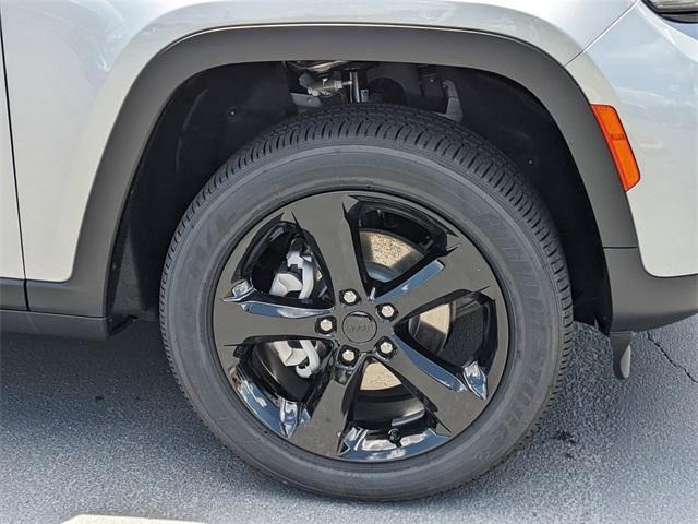 new 2025 Jeep Grand Cherokee car, priced at $46,375