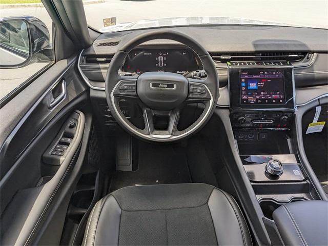 new 2025 Jeep Grand Cherokee car, priced at $46,375