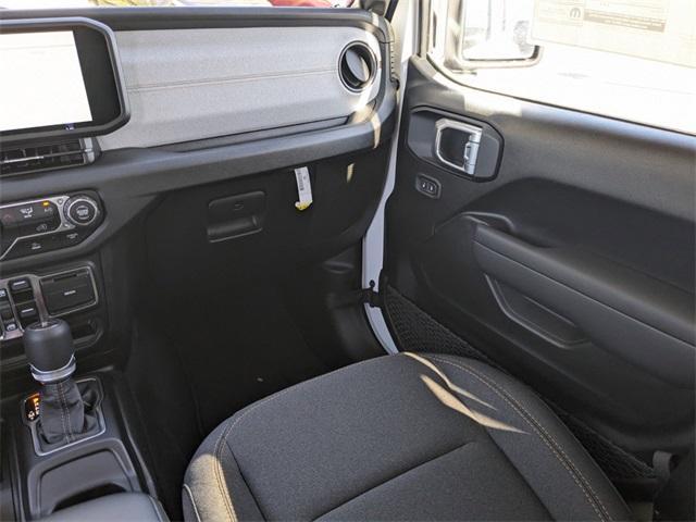 new 2025 Jeep Gladiator car, priced at $42,790