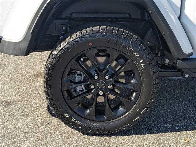 new 2025 Jeep Gladiator car, priced at $42,790