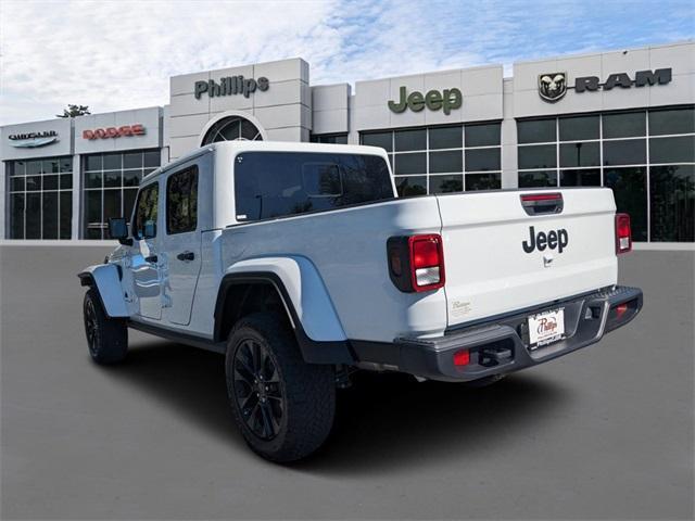 new 2025 Jeep Gladiator car, priced at $42,790