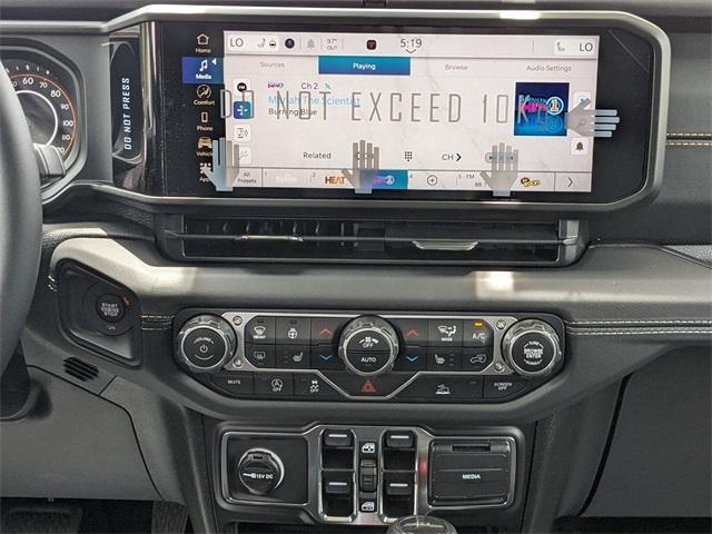 new 2025 Jeep Gladiator car, priced at $48,880