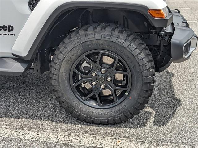 new 2025 Jeep Gladiator car, priced at $48,880