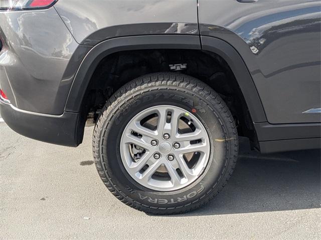 new 2025 Jeep Grand Cherokee car, priced at $41,220