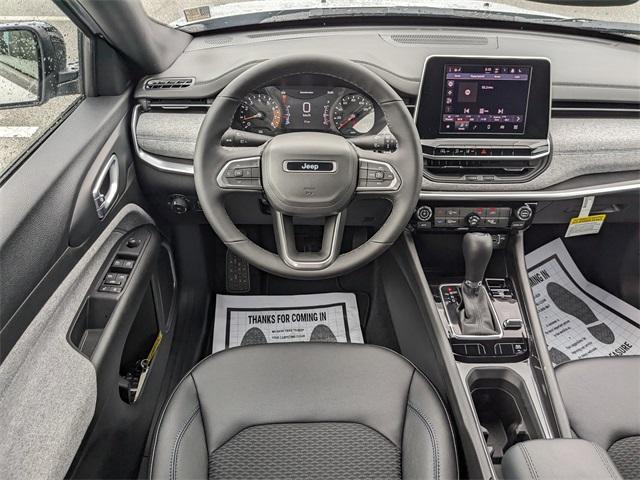 new 2025 Jeep Compass car, priced at $30,760