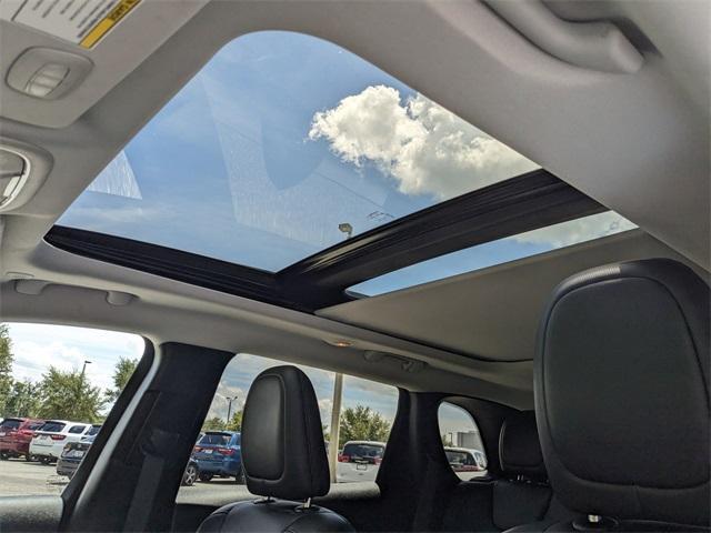 used 2022 Jeep Cherokee car, priced at $22,993