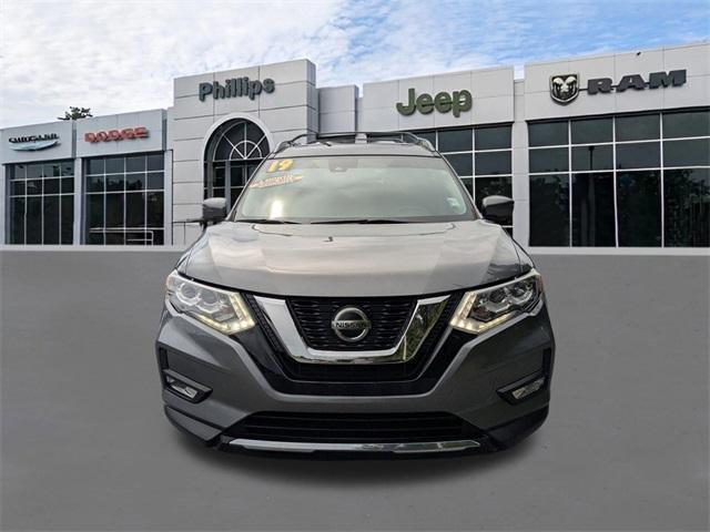 used 2019 Nissan Rogue car, priced at $18,999