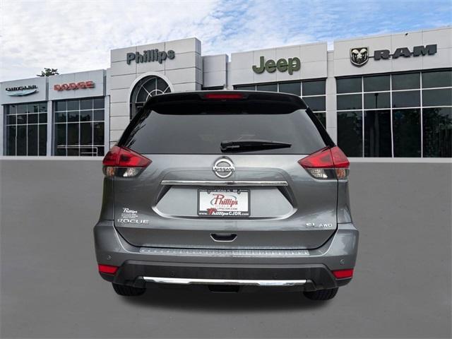 used 2019 Nissan Rogue car, priced at $18,999