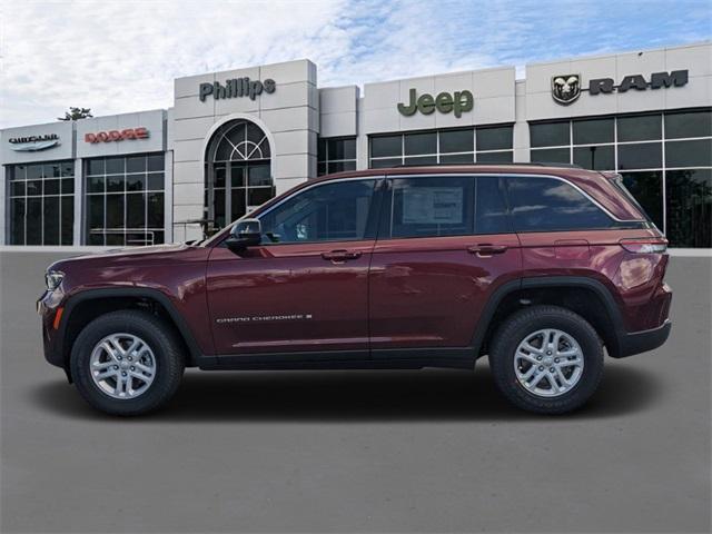 new 2025 Jeep Grand Cherokee car, priced at $42,215