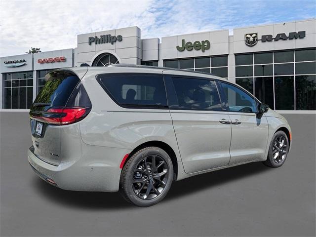 new 2025 Chrysler Pacifica car, priced at $53,340