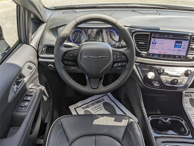 new 2025 Chrysler Pacifica car, priced at $53,340