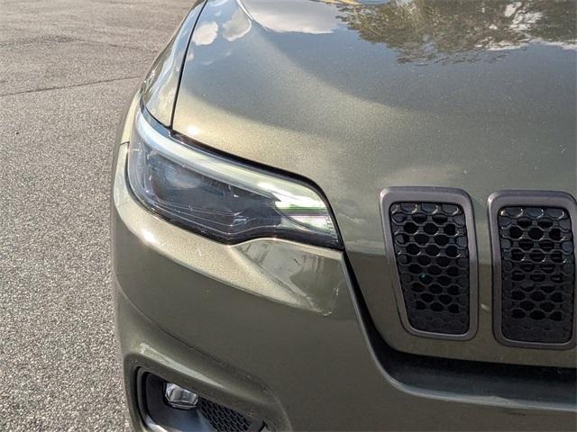 used 2021 Jeep Cherokee car, priced at $23,999