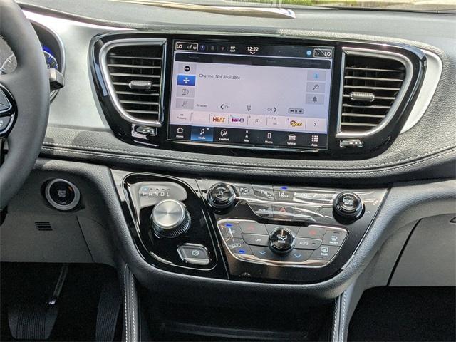 new 2025 Chrysler Pacifica car, priced at $54,535