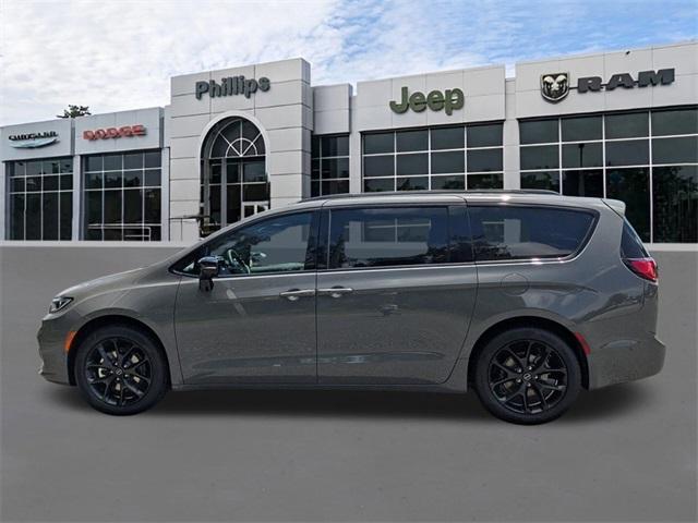 new 2025 Chrysler Pacifica car, priced at $54,535