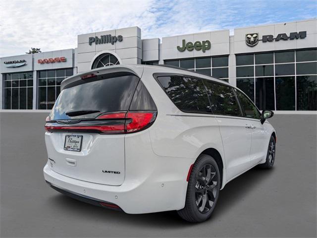 new 2024 Chrysler Pacifica car, priced at $48,915