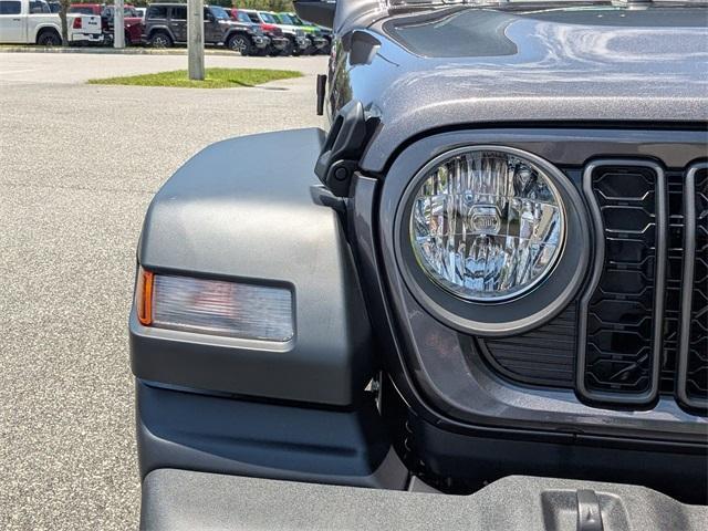 new 2025 Jeep Wrangler car, priced at $43,945