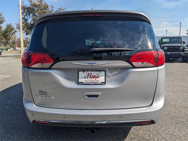 used 2018 Chrysler Pacifica car, priced at $18,992