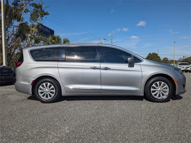 used 2018 Chrysler Pacifica car, priced at $18,992