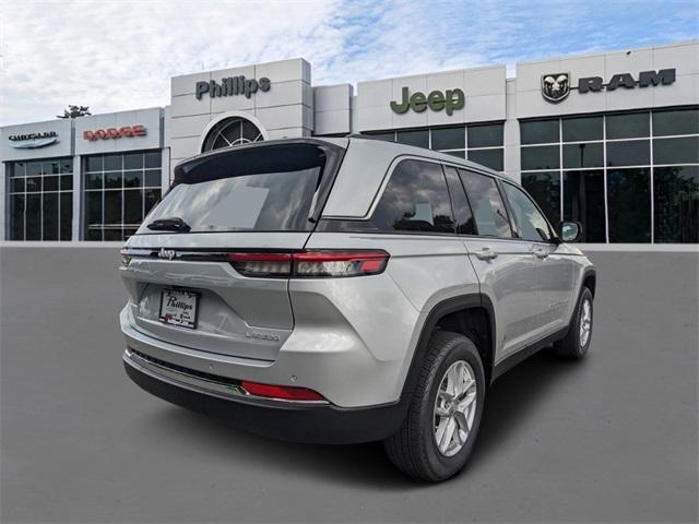 new 2024 Jeep Grand Cherokee car, priced at $37,925
