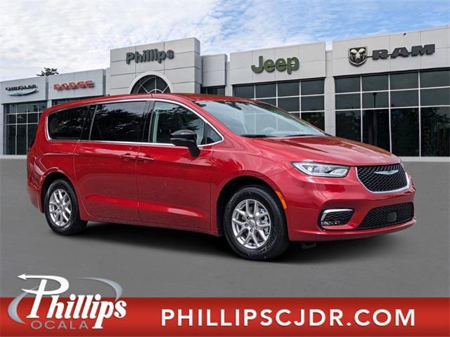 new 2024 Chrysler Pacifica car, priced at $40,995