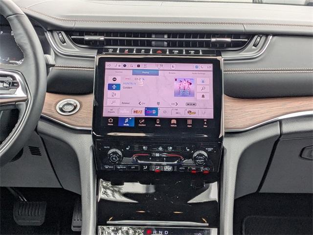 new 2025 Jeep Grand Cherokee car, priced at $57,689