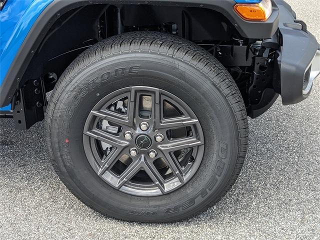 new 2025 Jeep Gladiator car, priced at $48,905