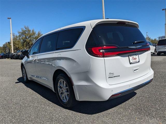 new 2025 Chrysler Pacifica car, priced at $47,320