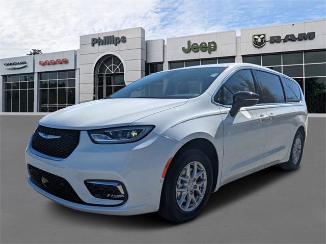 new 2025 Chrysler Pacifica car, priced at $43,526