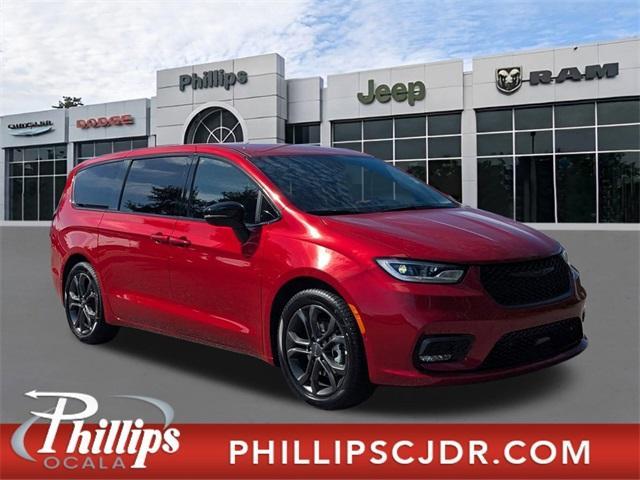 new 2026 Chrysler Pacifica car, priced at $41,769