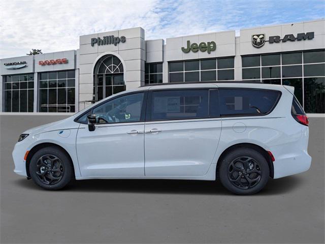 new 2024 Chrysler Pacifica Hybrid car, priced at $55,451