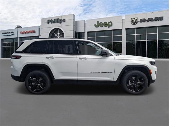 new 2024 Jeep Grand Cherokee car, priced at $44,348