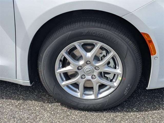 new 2026 Chrysler Pacifica car, priced at $44,065