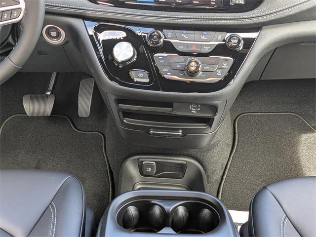 new 2026 Chrysler Pacifica car, priced at $44,065