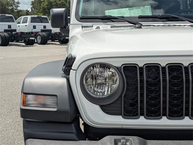 new 2025 Jeep Wrangler car, priced at $39,326
