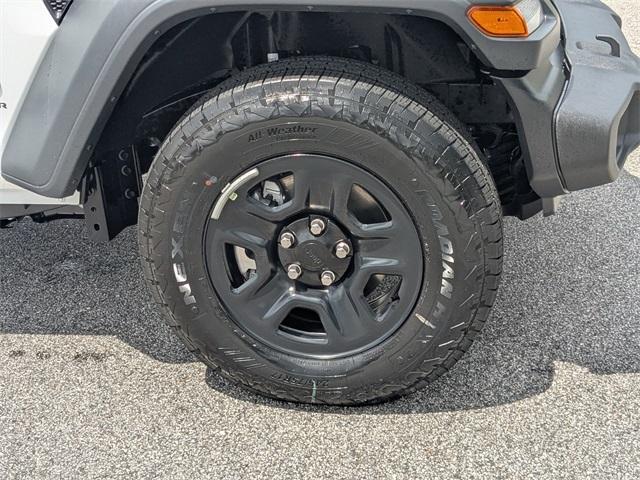 new 2025 Jeep Wrangler car, priced at $39,326
