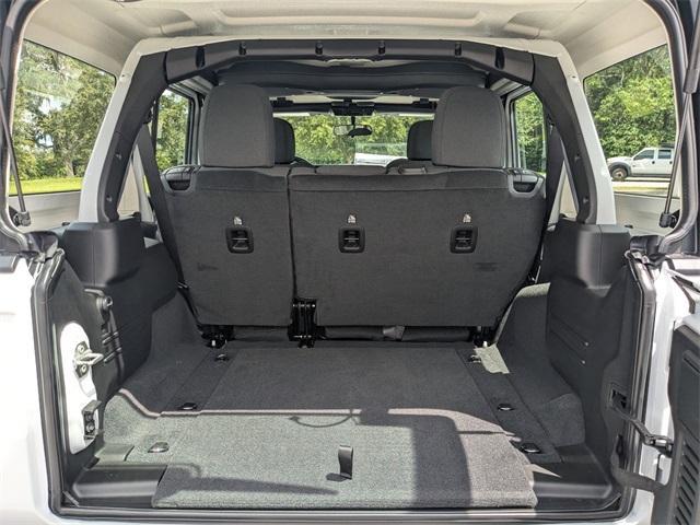 new 2025 Jeep Wrangler car, priced at $39,326