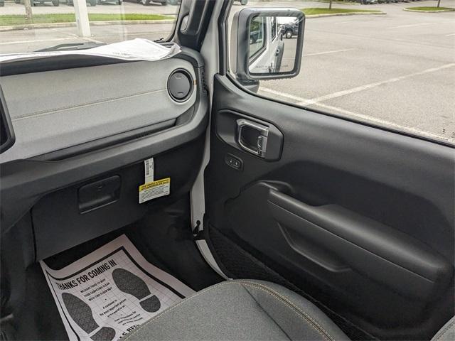 new 2025 Jeep Gladiator car, priced at $42,515