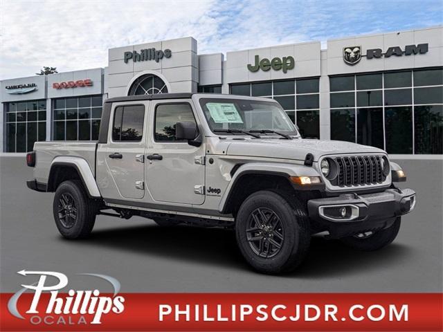new 2024 Jeep Gladiator car, priced at $45,155