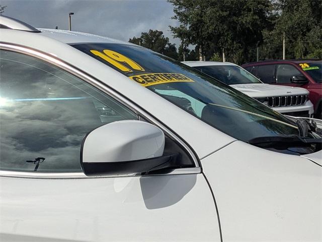 used 2019 Jeep Cherokee car, priced at $17,999