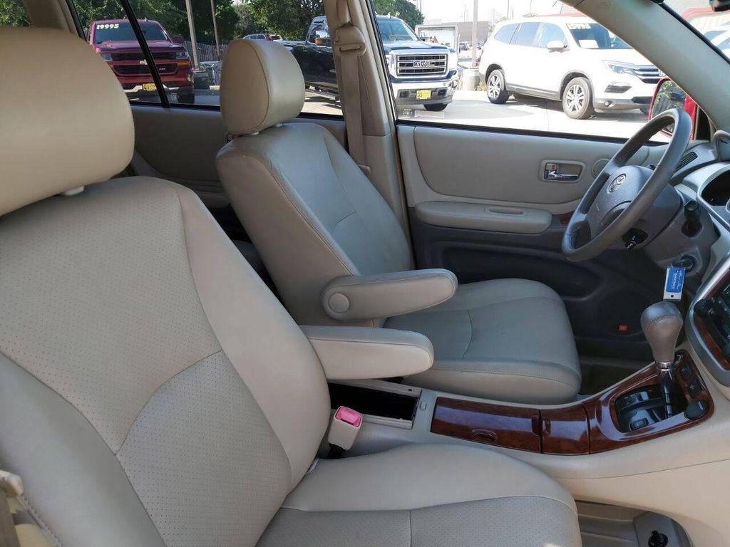 used 2007 Toyota Highlander car, priced at $7,995
