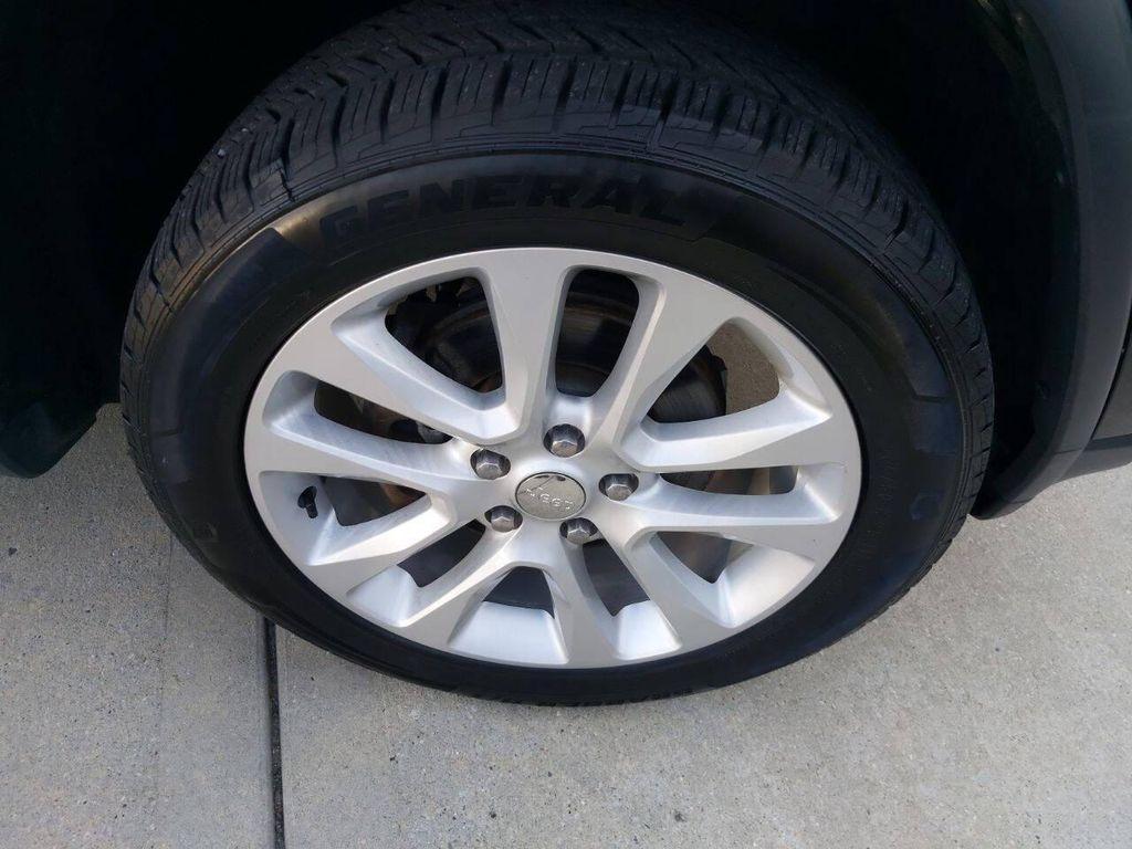 used 2017 Jeep Grand Cherokee car, priced at $18,995