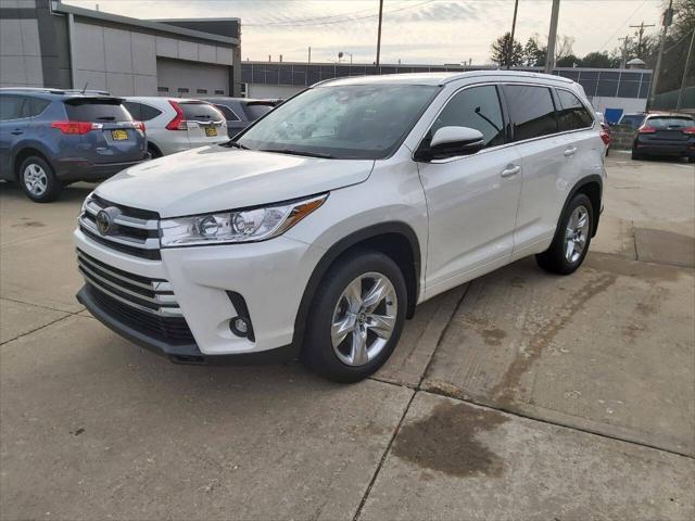 used 2019 Toyota Highlander car, priced at $29,995